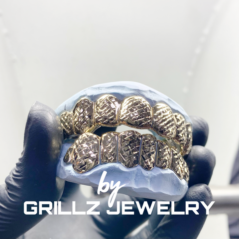 High-quality grillz, custom grillz jewelry, and gold grillz for men, designed to impress
 