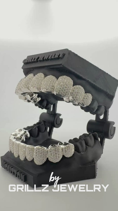 Comparison: honeycomb vs traditional channel-set moissanite grillz